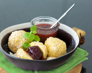 Topfenknödel mit efko Röster 