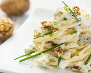 Spaghetti mit Gorgonzola Nuss Sauce