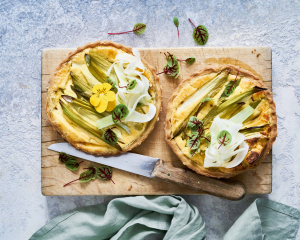 Jungzwiebel-Tarte mit Fenchel