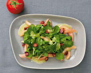 Vogerlsalat mit Erdäpfeldressing und Speck