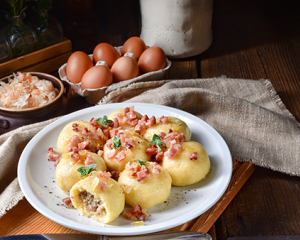 Selchfleischknödel