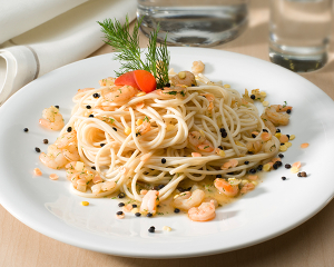 Dinkel Spaghetti mit Linsen und Krabben