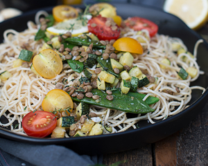 Recheis Dinkel Spaghetti mit Linsen und Gemüse