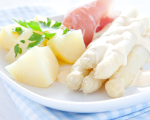 Spargel mit Sauce Hollandaise