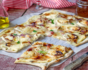 Flammkuchen mit Speck