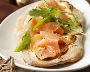 Flammkuchen mit Lachs