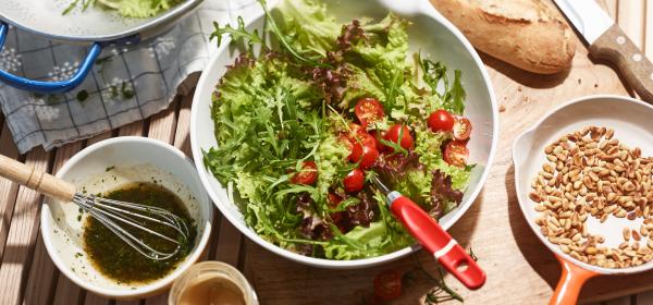 Sommerlicher Salat mit Würze-Dressing