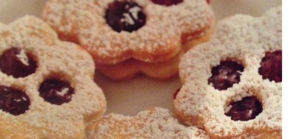 Oma's Linzer Augen 