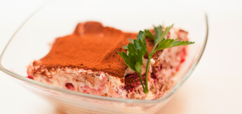 Tiramisu mit Balsamico Himbeeren