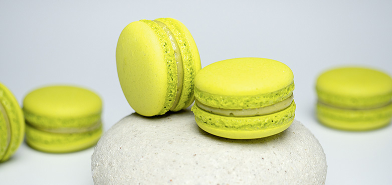 Matcha-Macarons mit Yuzu