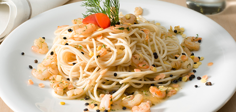 Dinkel Spaghetti mit Linsen und Krabben