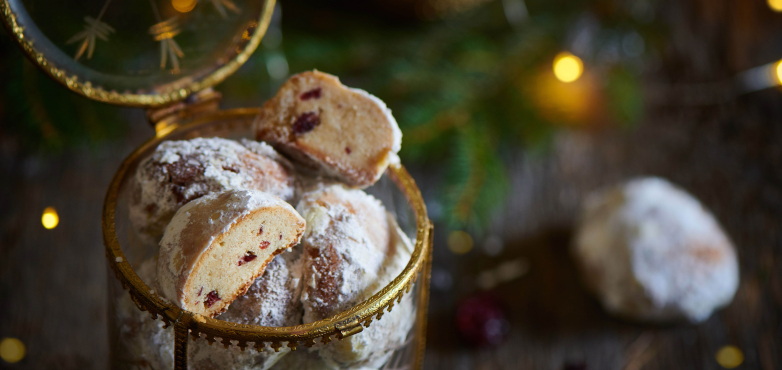 Mini-Stollen mit Cranberries und Marzipan