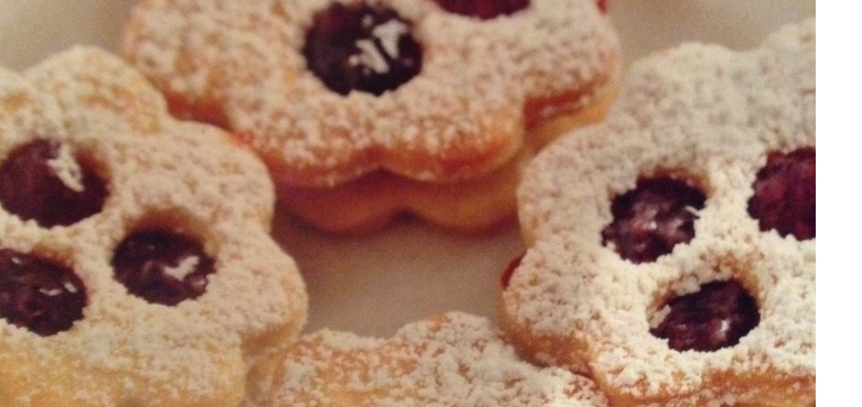 Oma's Linzer Augen 