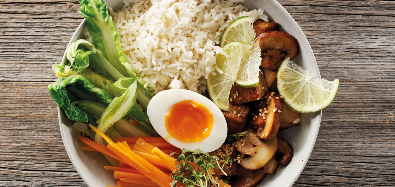 Raffinierte Bibimbap Bowl vegetarisch