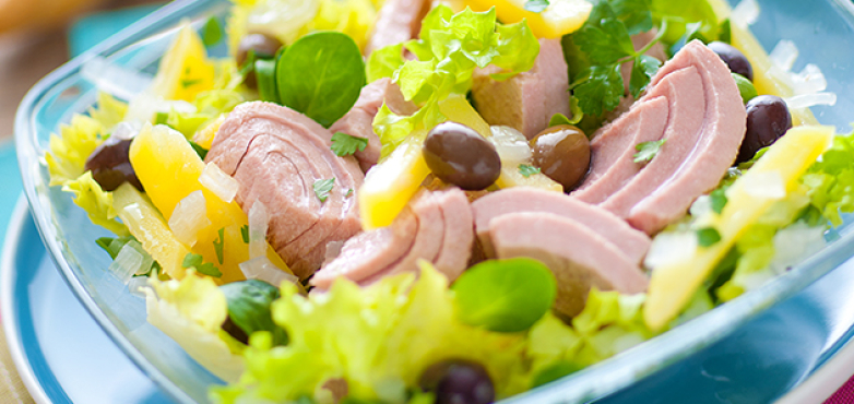 Thunfisch-Erdäpfel-Salat mit Oliven